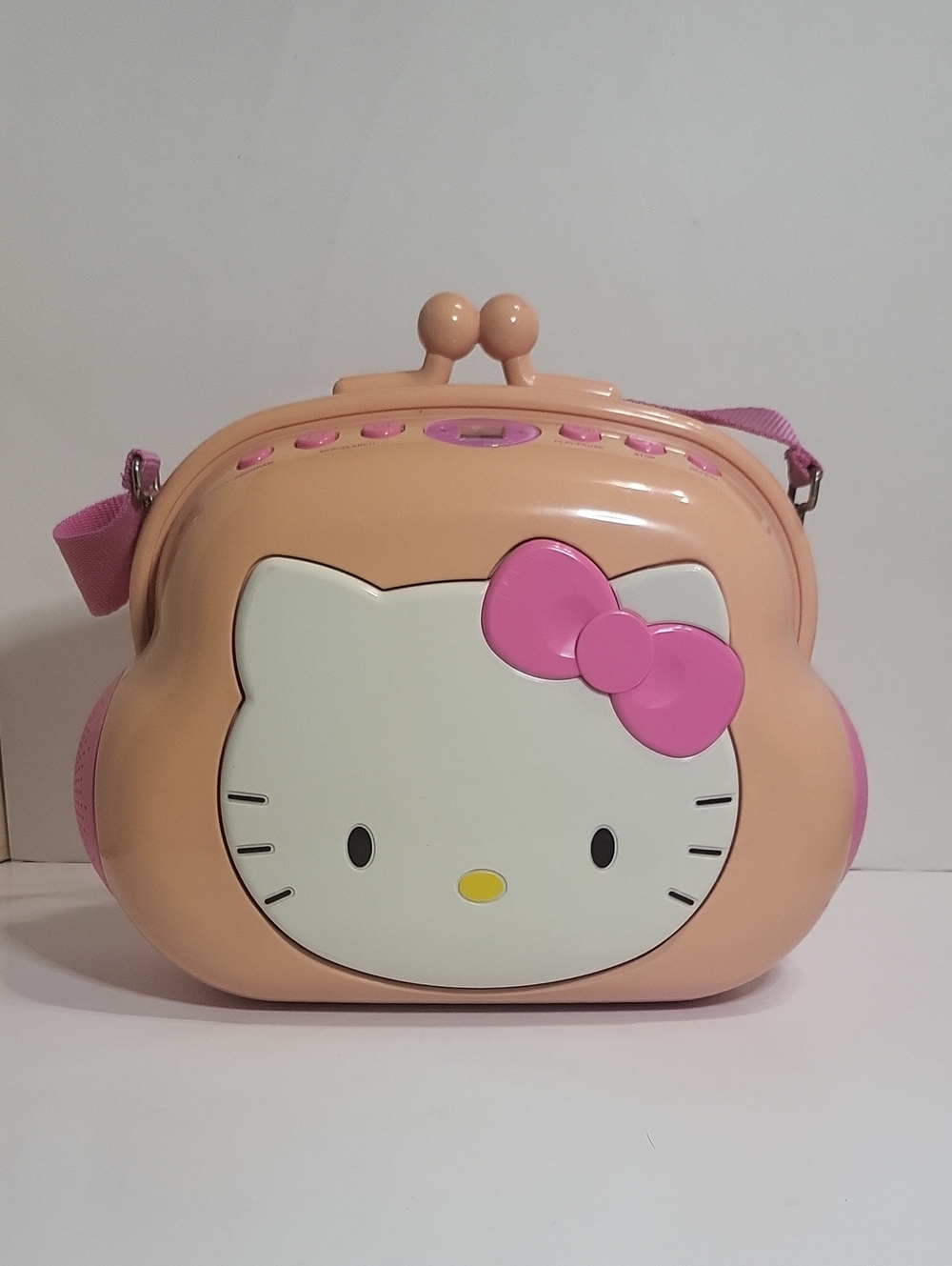 Vintage Hello Kitty Pink CD AM FM Radio
